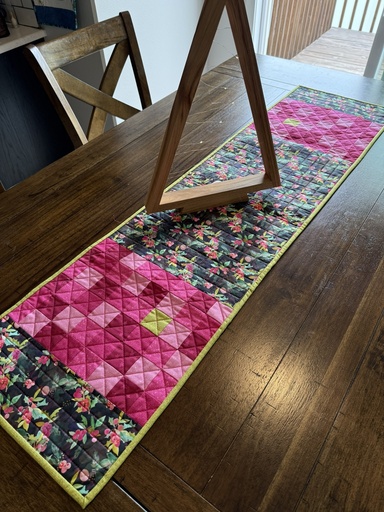 Holiday Cheer Runner Kit