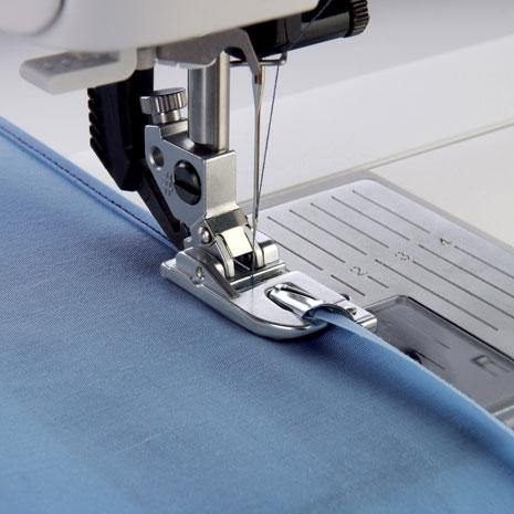 [820221096] 4 mm Rolled Hem Foot for IDT System