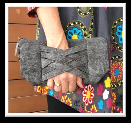 [RBSTCP] Strappy Clutch Pattern