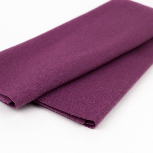 [LN37] Wool Cuts Very Berry LN37